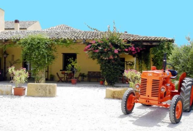 Agriturismo Baglio Vecchio Castelvetrano Buitenkant foto